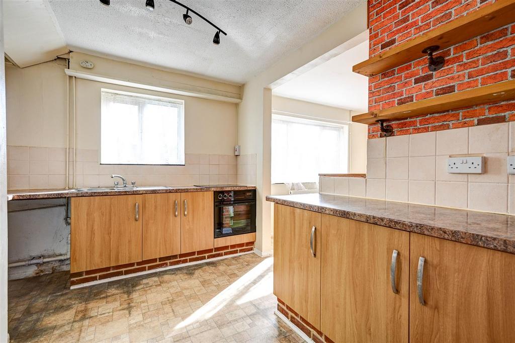 Kitchen 1.jpg