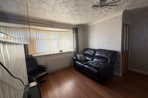 3 bedroom end of terrace house to rent, Norham Walk, Ormesby, Middlesbrough