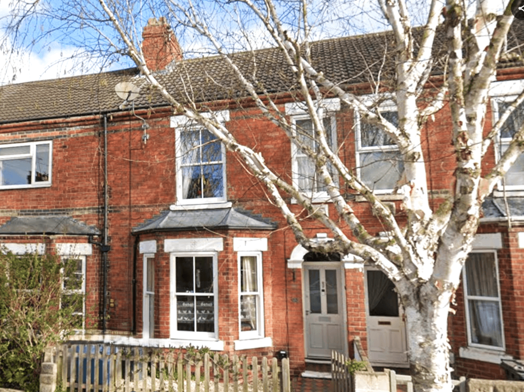 3 Bedroom Terraced for Sale