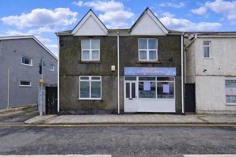 1 bedroom flat for sale, Commercial Road, Resolven, Neath, Neath Port Talbot.
