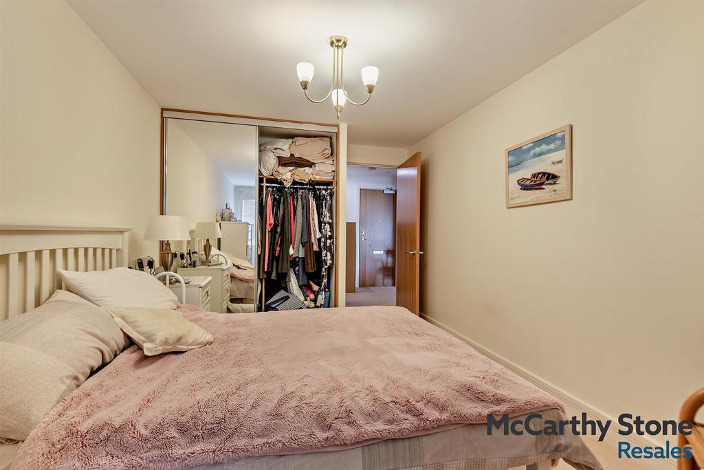 8680499-interior07-800.jpg