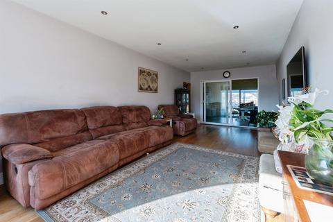 4 bedroom detached house for sale, Christchurch Road, West Parley, Ferndown