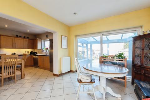 4 bedroom detached house for sale, Christchurch Road, West Parley, Ferndown