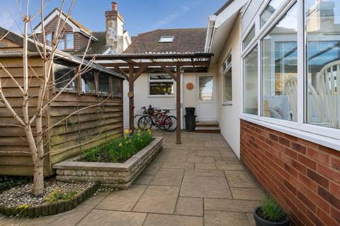 4 bedroom detached house for sale, Christchurch Road, West Parley, Ferndown