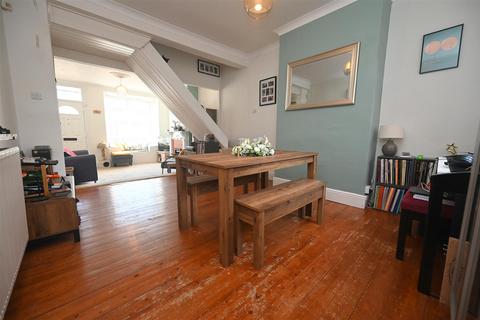 2 bedroom terraced house for sale, Hampton Court Road, Birmingham B17