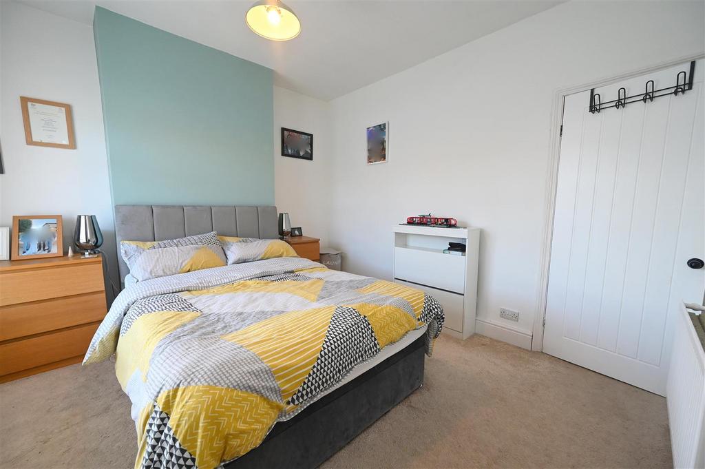 Bedroom1.1.JPG