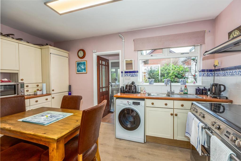 CZ0 A2744-Edit.jpg