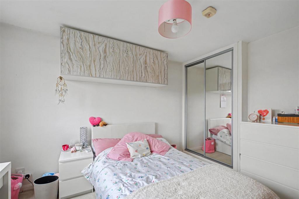 Bedroom 2 2.jpeg