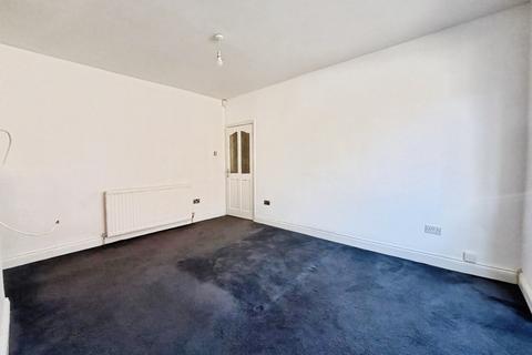 2 bedroom ground floor flat for sale, Gordon Road, South Shields