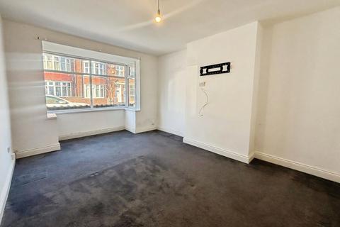 2 bedroom ground floor flat for sale, Gordon Road, South Shields