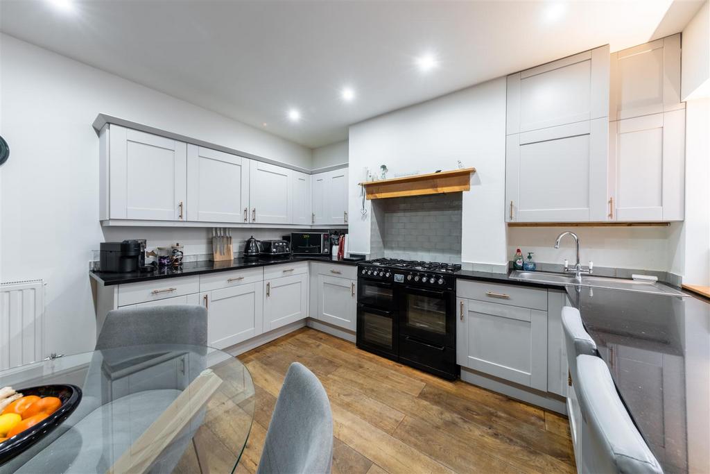 25 Brown Heath Road-010.jpg