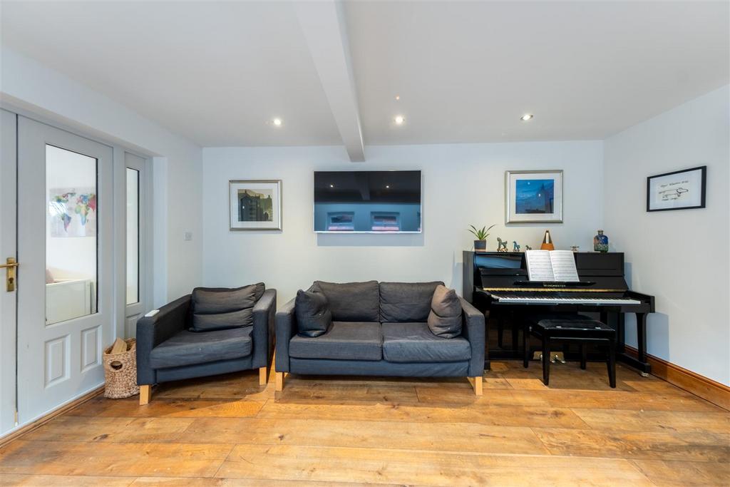 25 Brown Heath Road-009.jpg