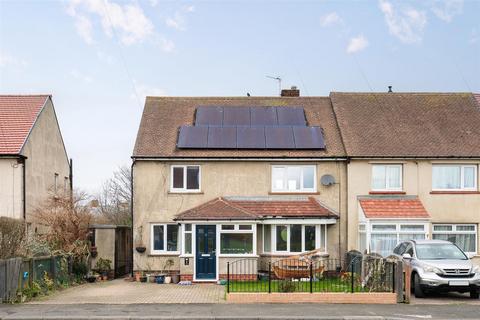 4 bedroom end of terrace house for sale, St. Lawrence Avenue, Morpeth NE65