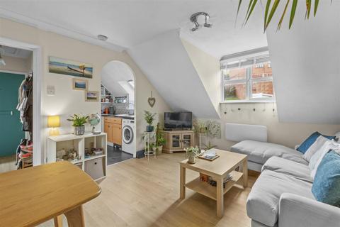 1 bedroom apartment for sale, Gandon Vale, High Wycombe HP13