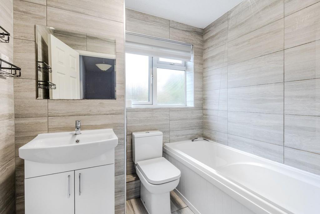 1 Elliston Drive, Bath, BA2 1 LU-12.jpg