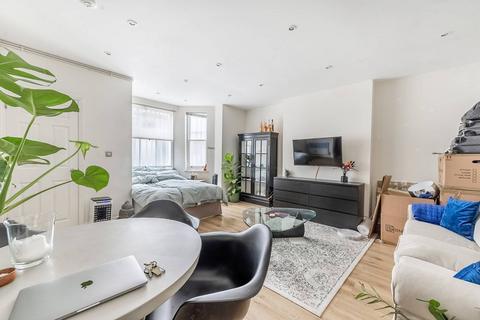 Studio to rent, Elvaston Place, South Kensington, London, SW7