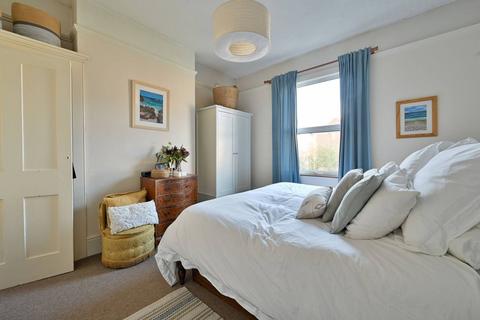 2 bedroom flat for sale, Grosvenor Road, Watford, WD17