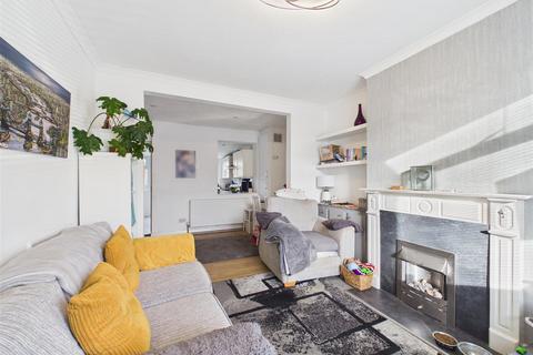 undefined, First Avenue, West Molesey