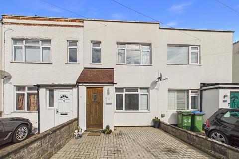 First Avenue, West Molesey