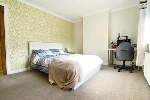 2 bedroom end of terrace house for sale, The Crescent, Bolton-On-Dearne, Rotherham