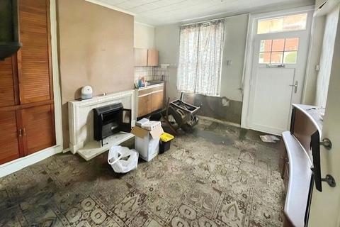 2 bedroom end of terrace house for sale, Station Road, Sheffield S35