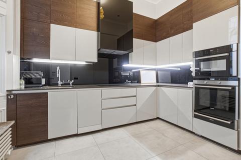 2 bedroom flat for sale, Redcliffe Square SW10