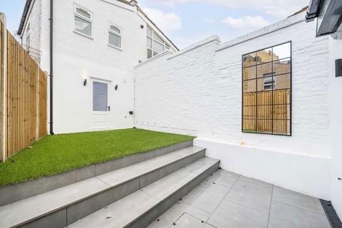 undefined, Bassingham Road, London SW18