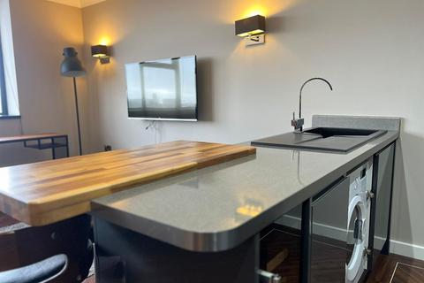 1 bedroom apartment to rent, 6th Floor Apartment Essex House, Manor Street, Hull