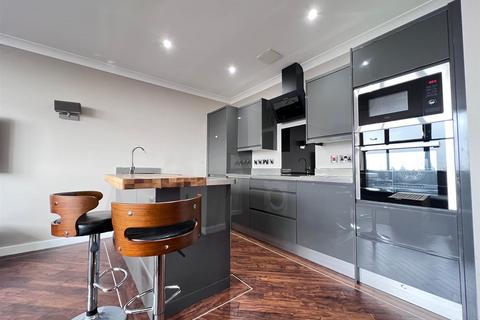 1 bedroom apartment to rent, 6th Floor Apartment Essex House, Manor Street, Hull