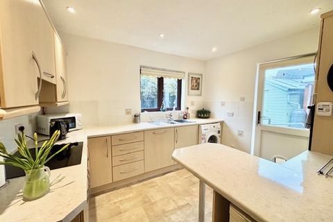 3 bedroom detached bungalow for sale, James Street, Selsey