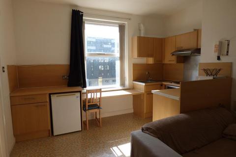 undefined, Room 4, 14 Bankfield Road, Huddersfield, HD1 3HR