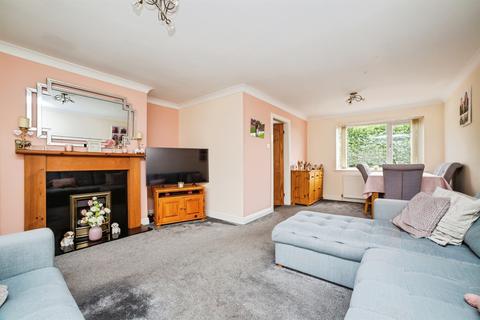 3 bedroom detached house for sale, Gleneagles Rise, Swinton, Mexborough
