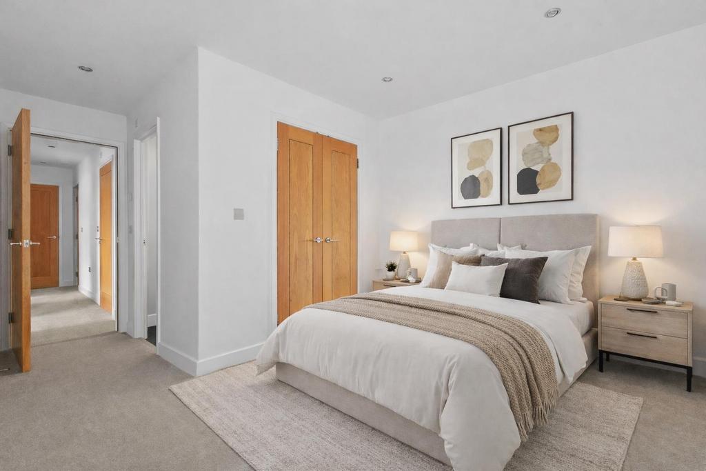 Principal Bedroom (Virtually Staged)