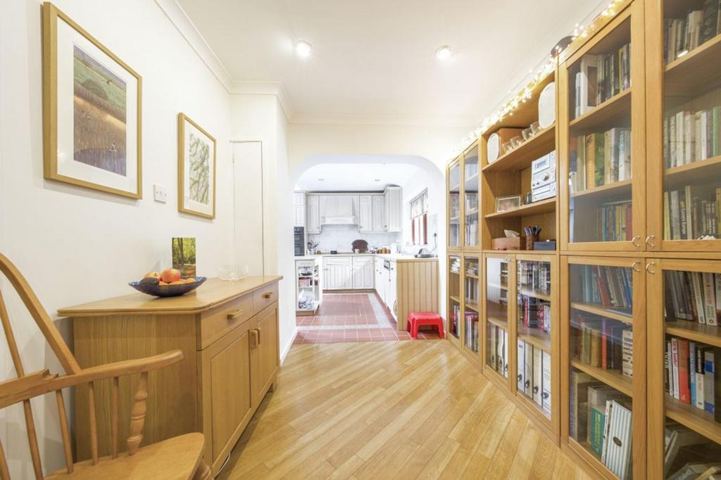Breakfast Room