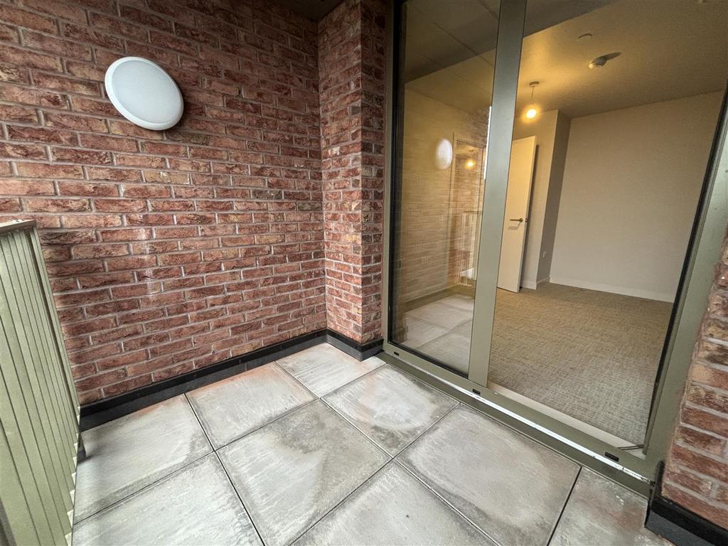 Balcony 1.jpeg
