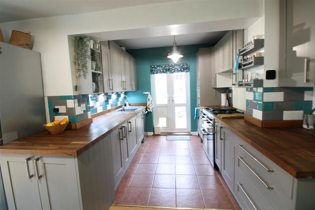 Kitch2.JPG