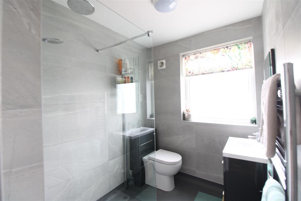 Shower room.JPG