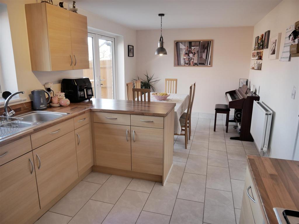 Dining Kitchen