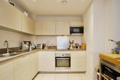 2 bedroom flat for sale, Fore Street, Edmonton, London, N18