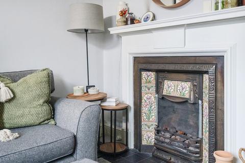 2 bedroom flat for sale, Lacy Road, Putney, London, SW15