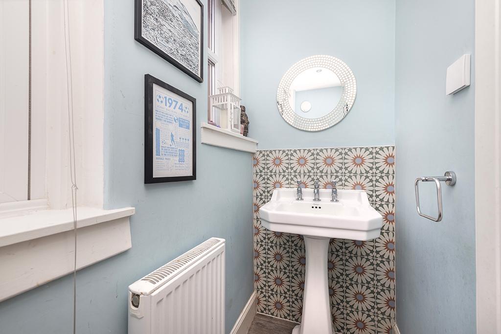 WC of 102 Craiglea Drive