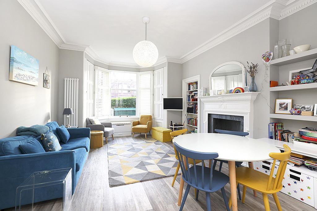 Sitting Room of 102 Craiglea Drive