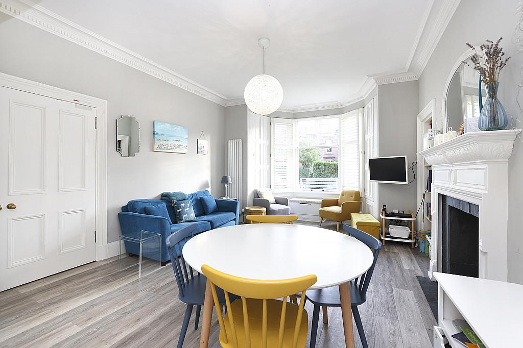 Sitting Room of 102 Craiglea Drive