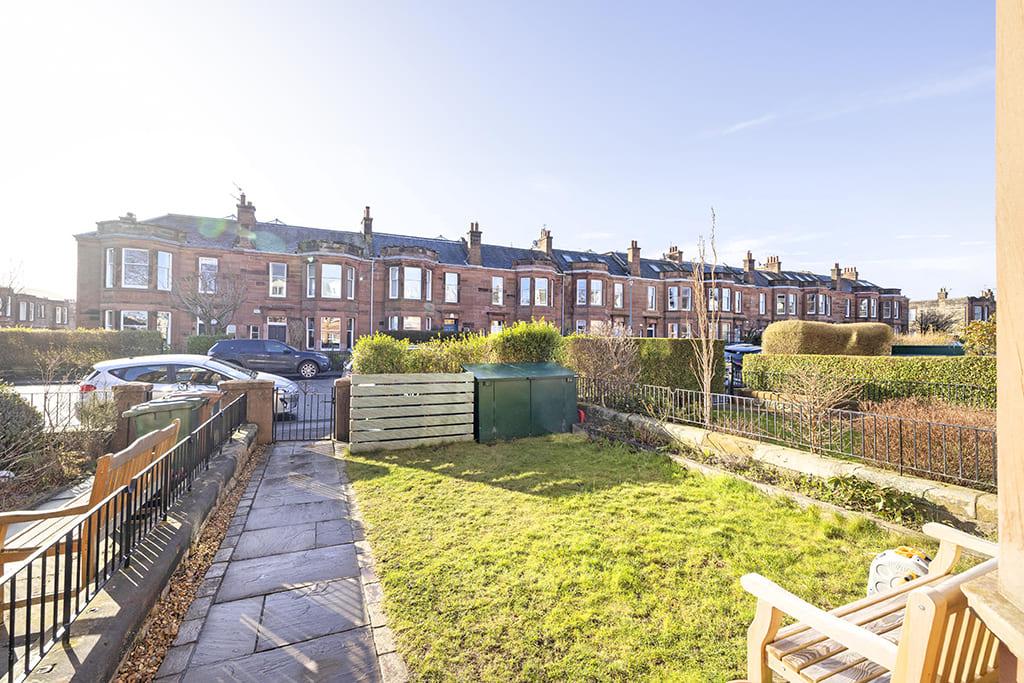 Private Front Garden of 102 Craiglea Drive