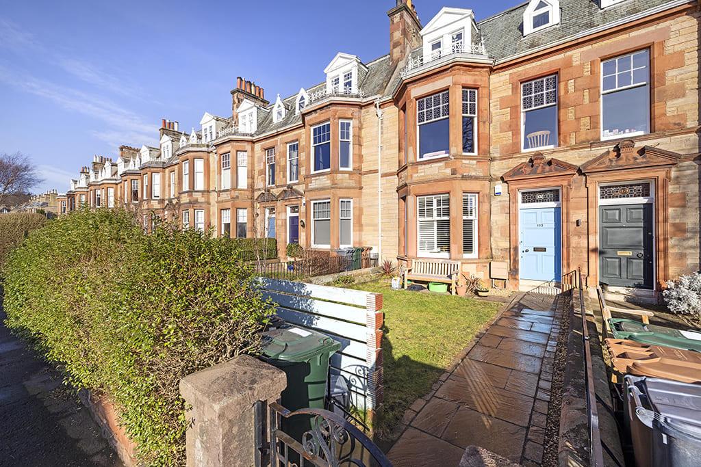Private Front Garden of 102 Craiglea Drive