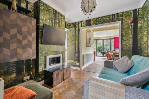 5 bedroom detached house for sale,  Wood Lane Close, IVER SL0