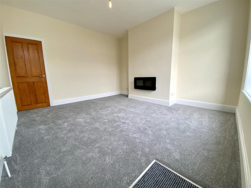 Bramleys Estate Agents - Eldon Road - Marsh (8).jp