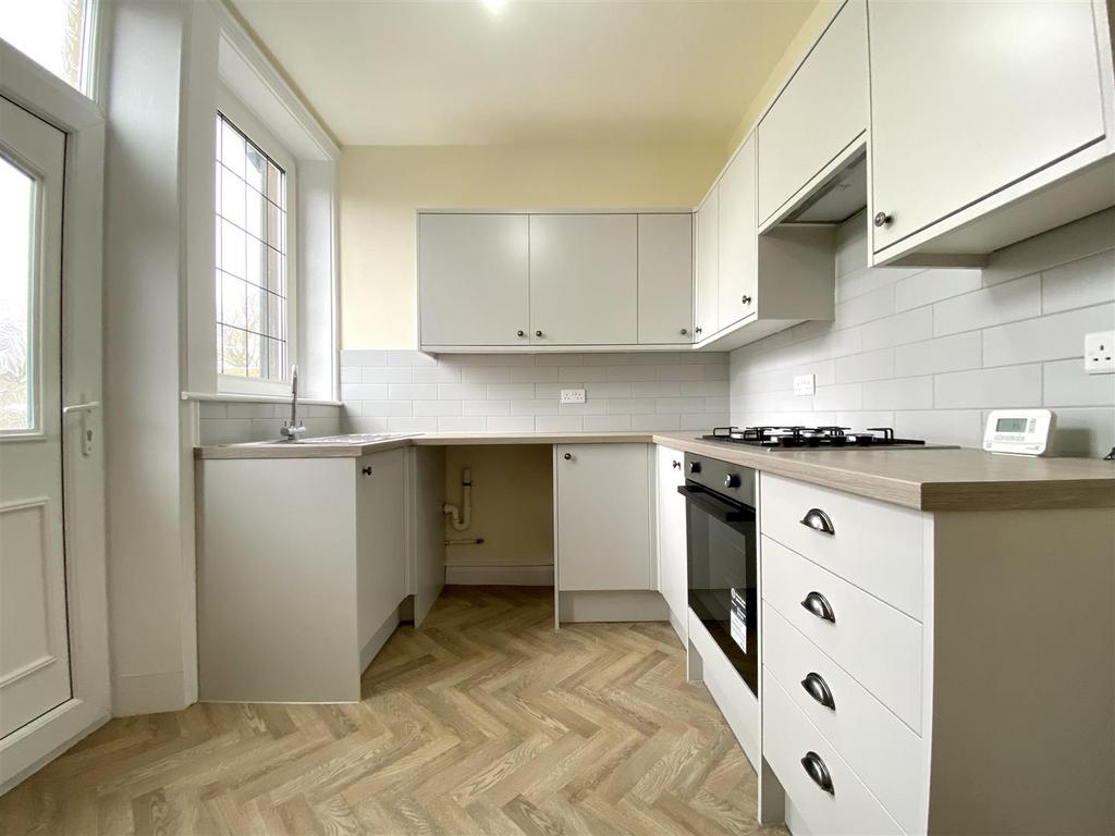 Bramleys Estate Agents - Eldon Road - Marsh (11).j