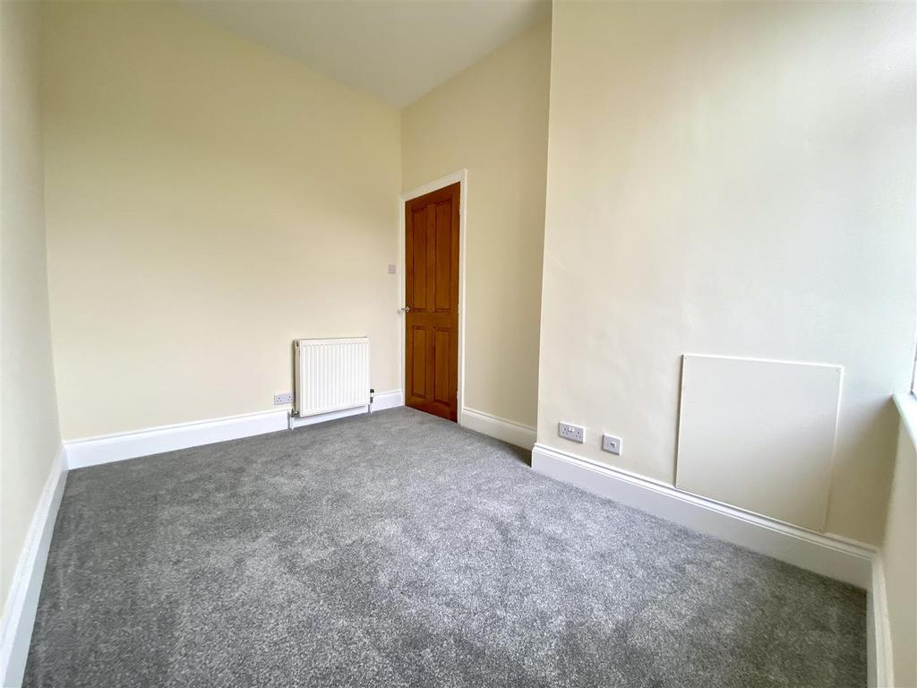 Bramleys Estate Agents - Eldon Road - Marsh (6).jp