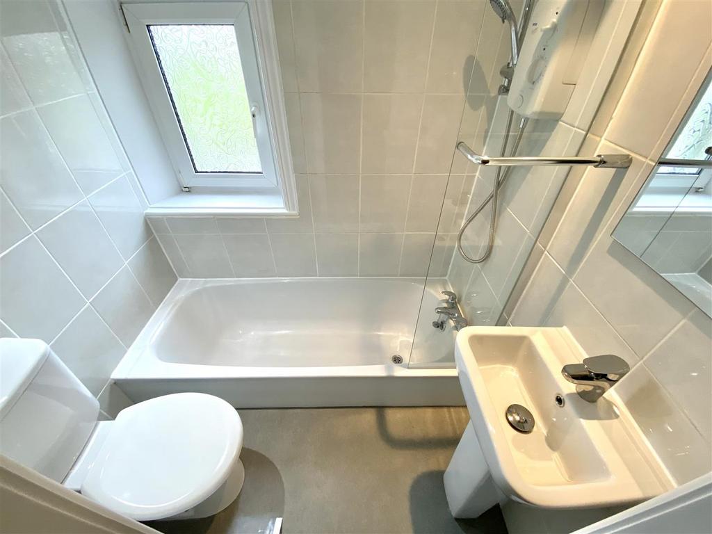 Bramleys Estate Agents - Eldon Road - Marsh (7).jp